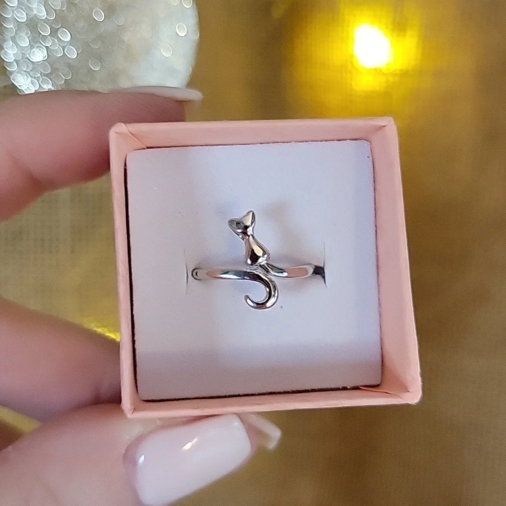 ADJUSTABLE CAT RING
